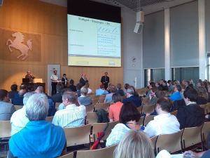 die erste Konferenz zu den "Stuttgarter Netzen" im Rathaus der Landeshauptstadt am 02.07.2014