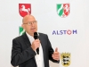 Winfried Hermann unterzeichnet Absichtserklärung mit Alstom (2)
