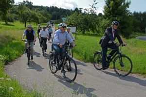 Fahrrad2Go-Projekt am 05.08.2014 - Verkehrsminister Hermann unterwegs auf der Straße