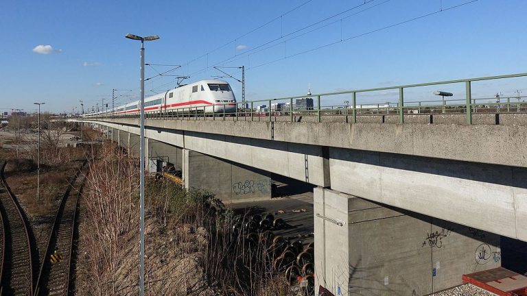 Land reagiert bei Brückensicherheit