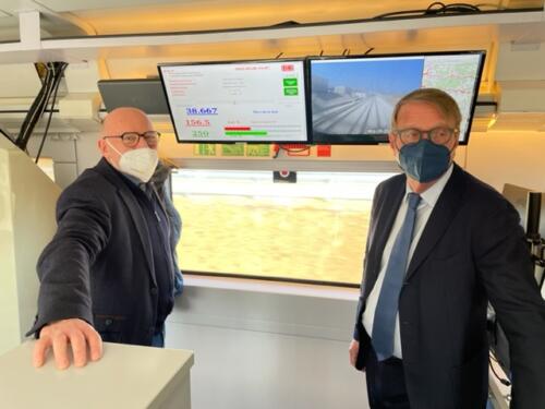 Am Montag den 28. März 2022 begleitete Verkehrsminister Winne Hermann den ICE auf der Neubaustrecken-Testfahrt mit Bahnvirstand Ronald Pofalla